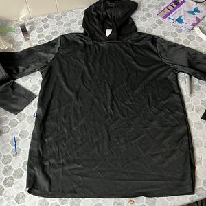 Spirit Halloween Youth Large Black Long Sleeve Hooded Top